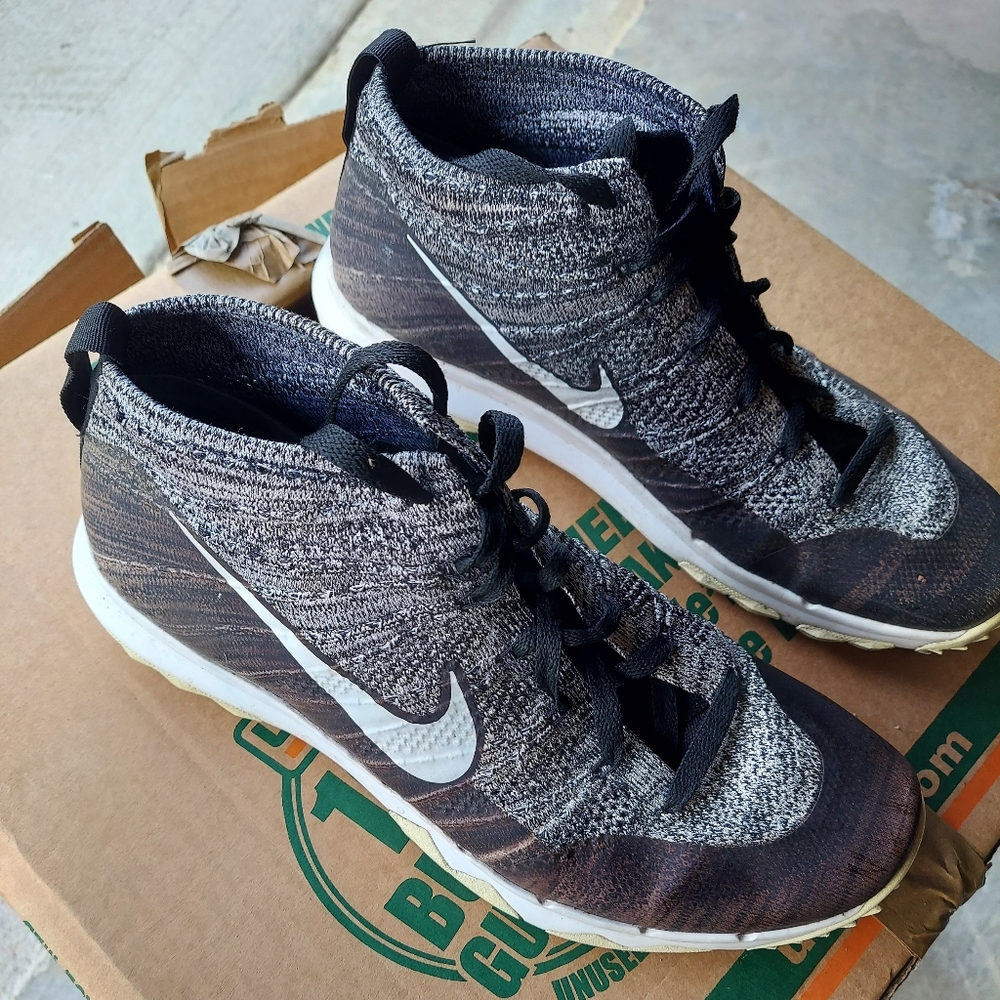 Sz 11.5 golf shoes